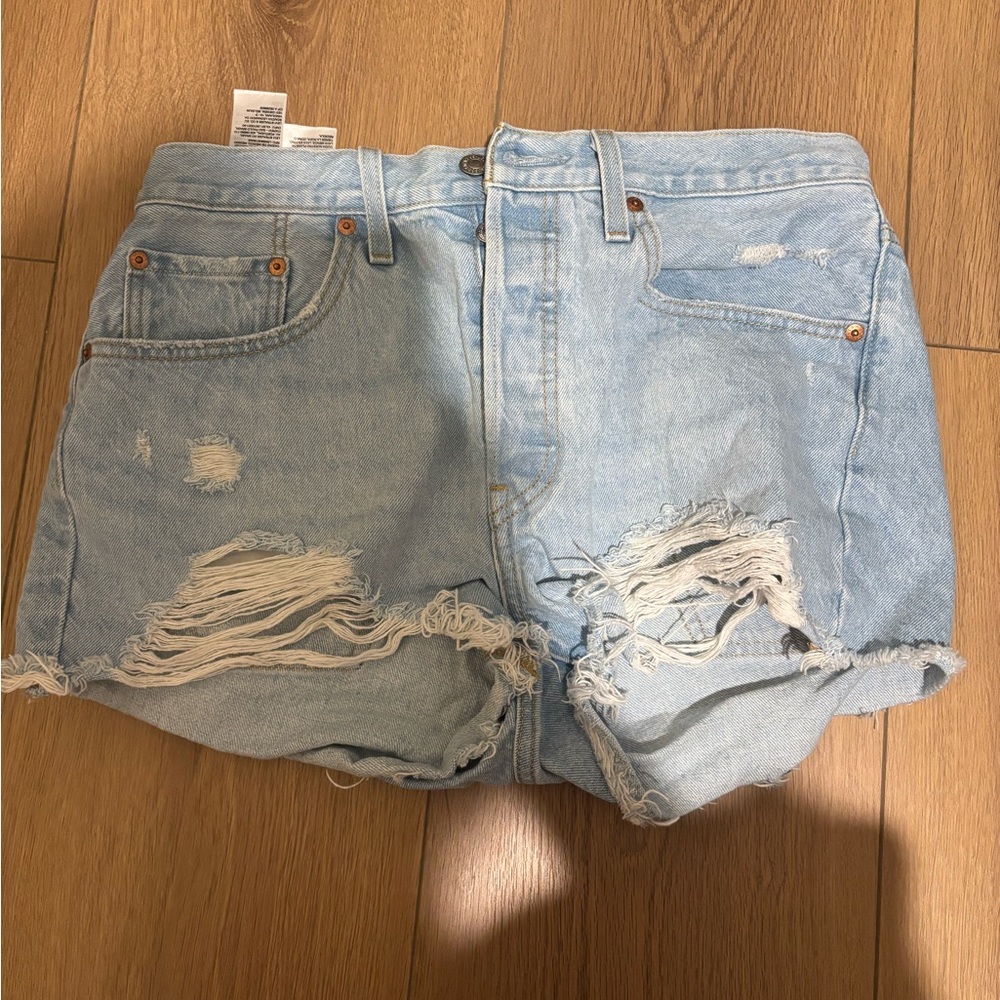 Levi’s 501 shirts 30